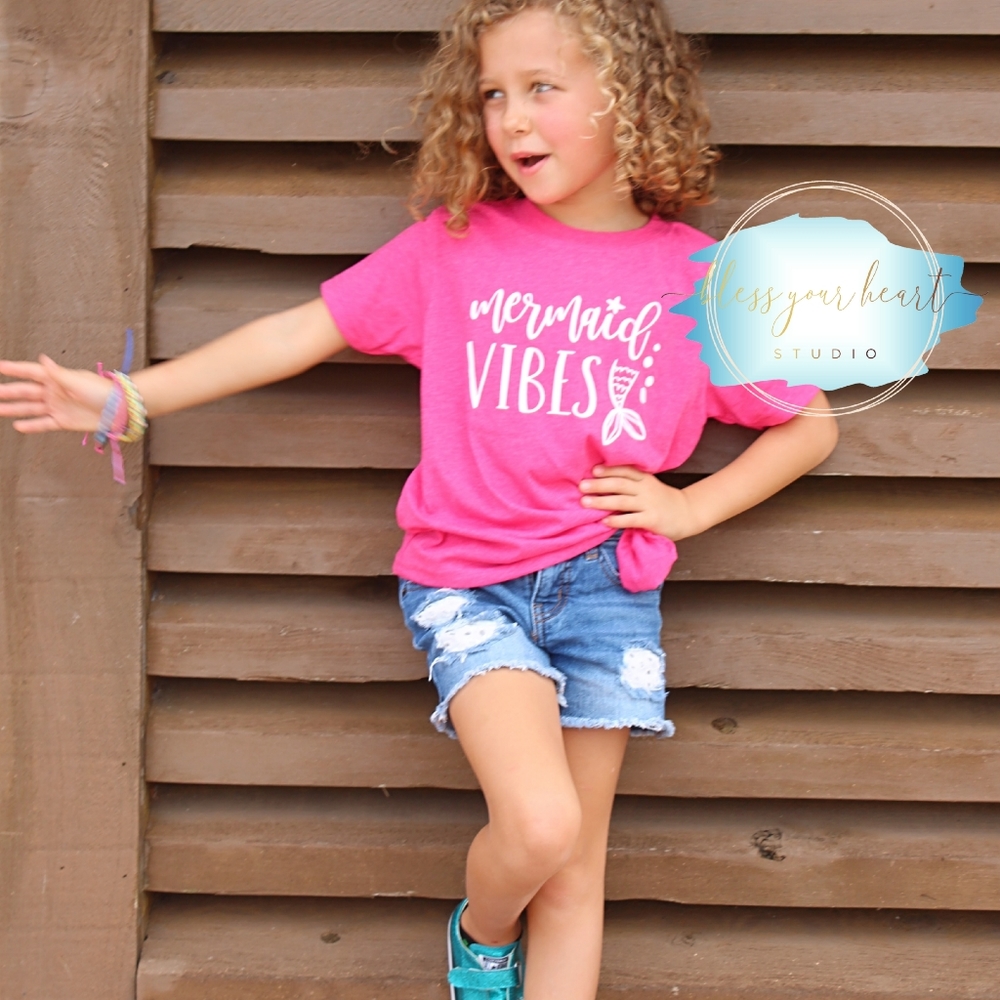 Mermaid vibes pink girls tshirt, beach shirt